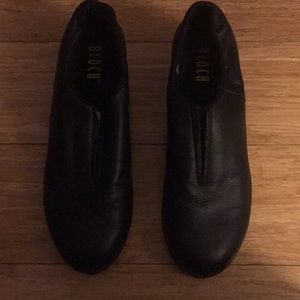 Bloch 10.5 medium tap shoes